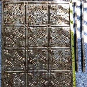 1-Fasade Rustic Antique 18x24 Blacksplash Panel with 2 edge liners